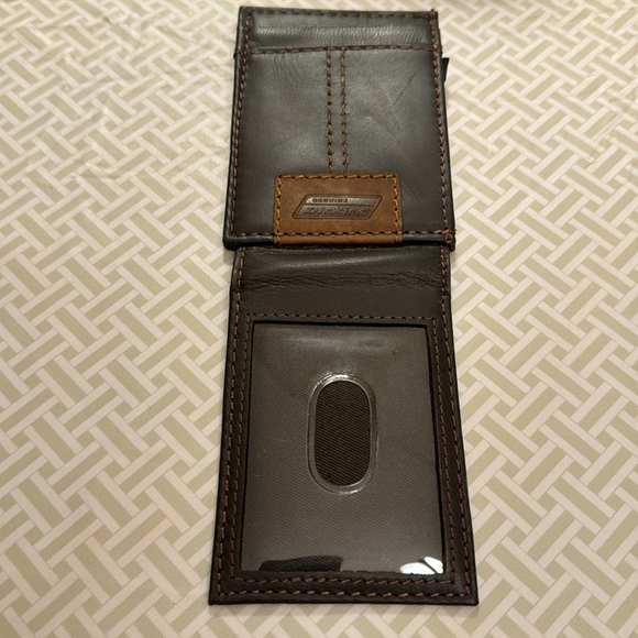 ☀️FINAL PRICE☀️ NWOT Dickies Men’s Wallet w/ Magnetic Closure - Picture 5 of 6